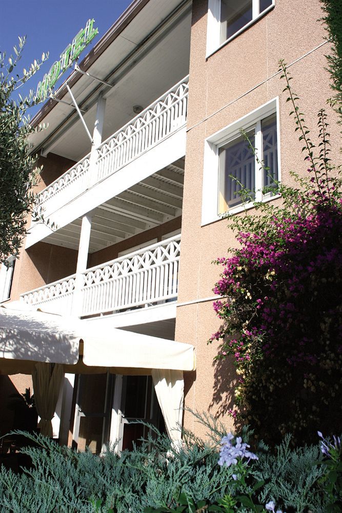 H Hotel Hyeres Ngoại thất bức ảnh