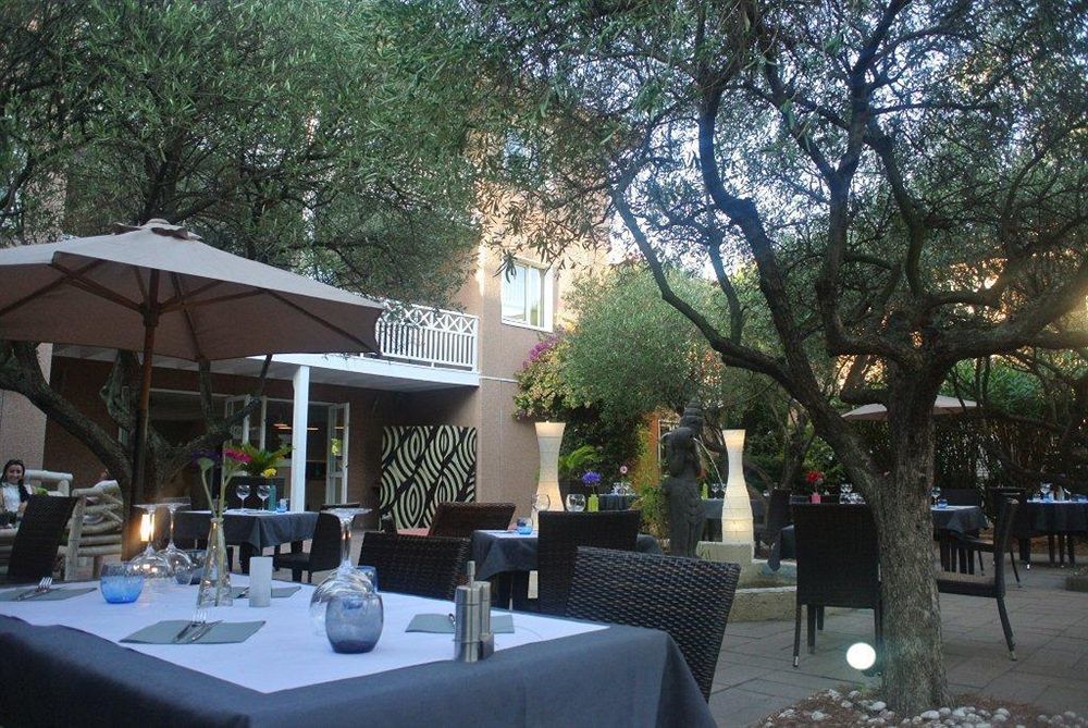 H Hotel Hyeres Ngoại thất bức ảnh